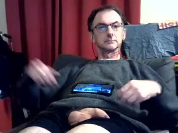 Chaturbate Live Sex Cam of 18remy45