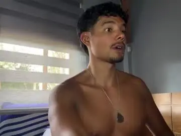 Chaturbate Adult Video Chat of daniel0910s