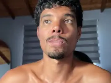 Chaturbate Watch Live Sex Cams of daniel0910s