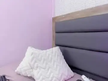 Chaturbate Best live sex cam show of melanigreen1