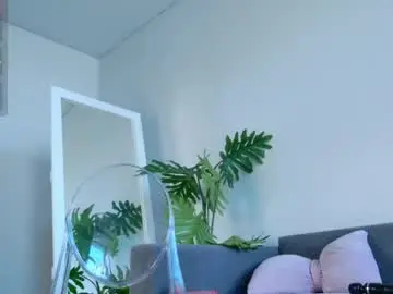 Chaturbate Free Porn Cam of milly_shy