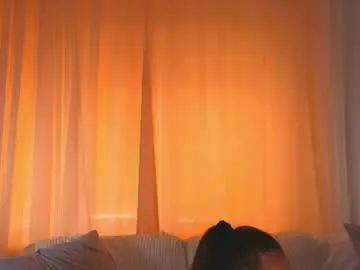 Chaturbate Live Sex Cam of dianelawrence