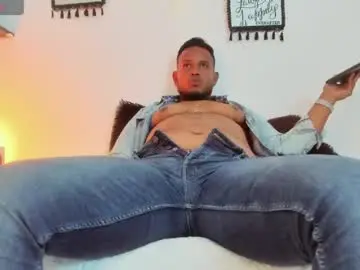 Chaturbate Live Sex Cam of kingg_jay