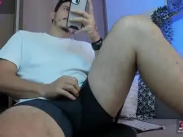 Chaturbate Live Sex Cam of legolas_15