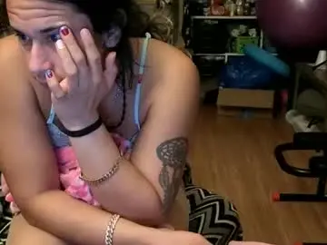 Chaturbate Live Sex Cam of sexiwhiskey699