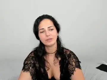 Chaturbate Watch Live Sex Cams of lindainsatiable