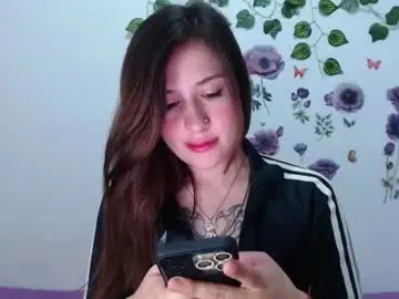 Chaturbate Live Sex Cam of cute_isaa