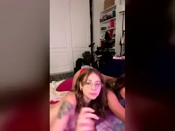 Chaturbate Live Sex Cam of lucyfoxx69