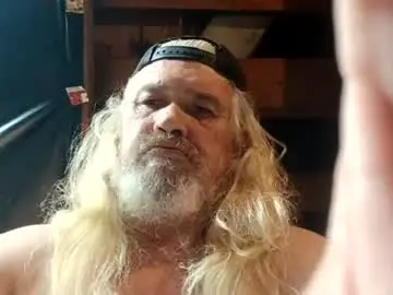 Chaturbate Sex Chat of crazy_and_horny1970