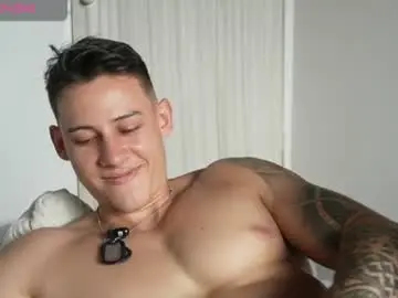 Chaturbate Private Sex Chat of muscle_king_cum