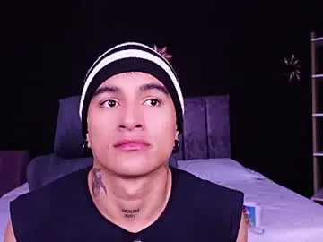 Chaturbate Watch Live Sex Cams of liamdeep_