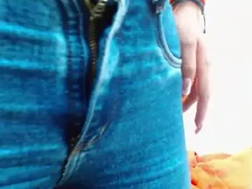 Chaturbate Free Porn Cam of camilah_tk