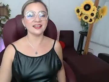 Chaturbate Adult Video Chat of rebeca_milf