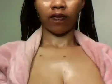 Chaturbate Free Porn Cam of yoncexx25