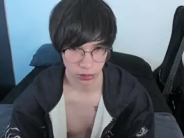 Chaturbate Nude Webcam of andy_bankai