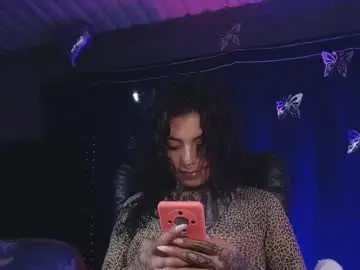 Chaturbate Best live sex cam show of ema_ploxx