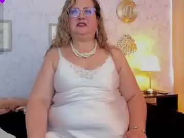 Chaturbate Live Sex of martinacurvy_