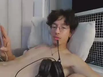 Chaturbate Live Sex Cam of manu_vera8