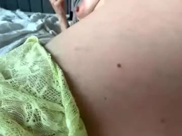 Chaturbate Live Sex Cam of hawt_ass_milf