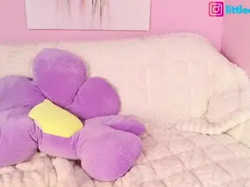 Chaturbate Free Live Porn of little_effy18_