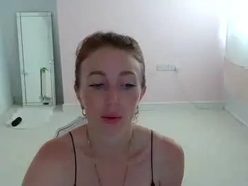 Chaturbate Free Live Porn of red_firesquirt