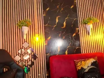 Chaturbate Live Sex Cam of tiny_cherry