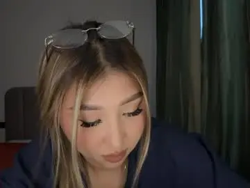 Chaturbate Adult Webcam of cherishbabrow