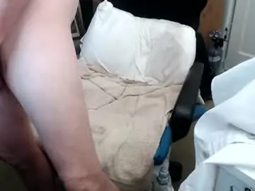 Chaturbate Live Porn of emil_karpo