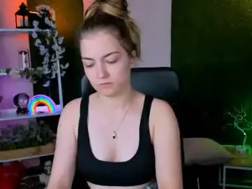Chaturbate Live Sex of elyra_lir