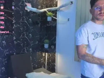 Chaturbate Best live sex cam show of dylanstonne1