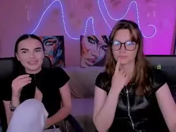 Chaturbate Live Porn of helli_belli