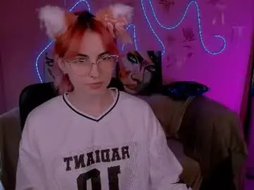 Chaturbate Live Porn of helli_belli