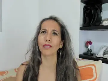 Chaturbate Watch Live Sex Cams of laurafarrely