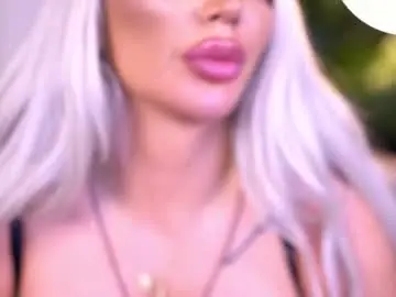 Chaturbate Live Porn of blancheluxe