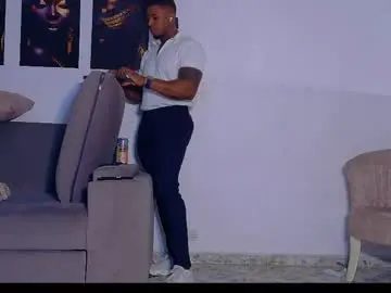 Chaturbate Adult Webcams of diosafricano
