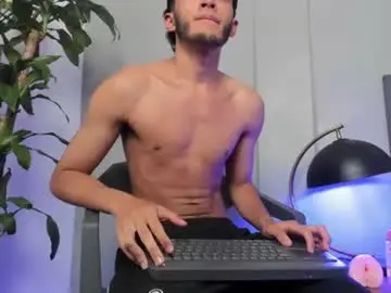 Chaturbate Live Porn of tyler_fox_