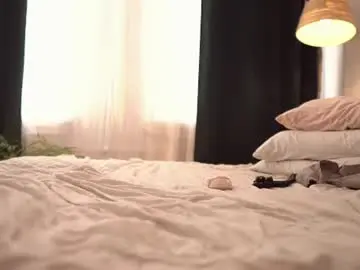 Chaturbate Live Sex Cam of fuckingtoy_