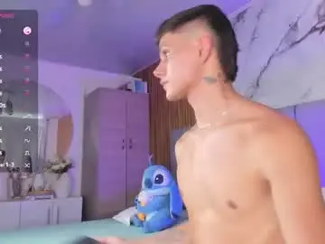 Chaturbate Free Porn Cam of dustinlevine