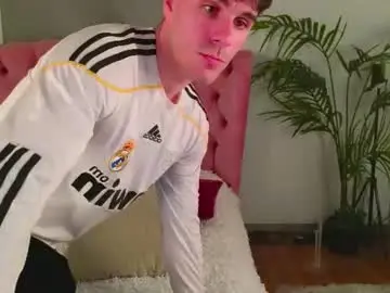 Chaturbate Watch Live Sex Cams of sam_huston18
