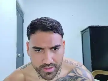 Chaturbate Free Porn Cam of tomy_johnson2