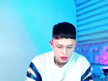 Chaturbate Live Sex Cam of _justinmoon2