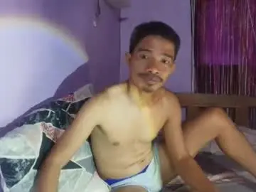 Chaturbate Live Sex Cam of raffyhardcock4u