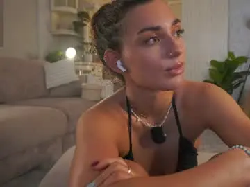 Chaturbate Watch Live Sex Cams of dinacaguimbal
