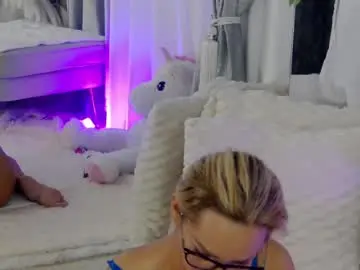 Chaturbate Nude Webcam of isabelleethan