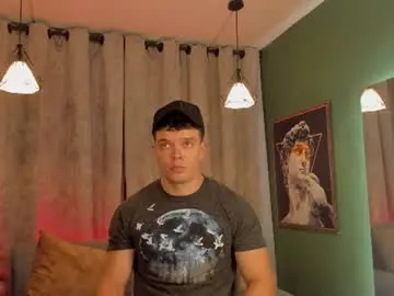 Chaturbate Live Sex Cam of jakee_tyler