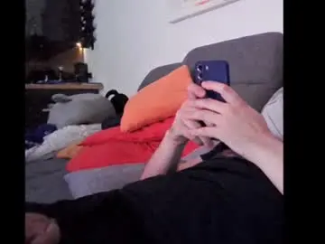 Chaturbate Live Sex Cam of lokizg987