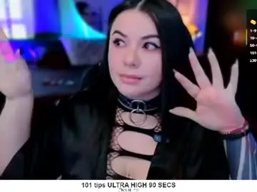 Chaturbate Live Sex Cam of santos_liah