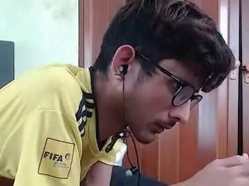 Chaturbate Nude Webcam of sasuke_bigcock