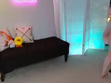Chaturbate Nude Webcam of foxy_gamer