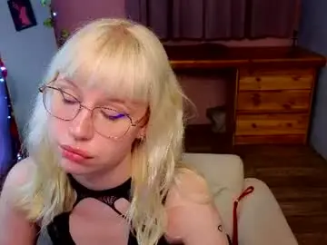Chaturbate Live Sex Cam of call_me_heaven